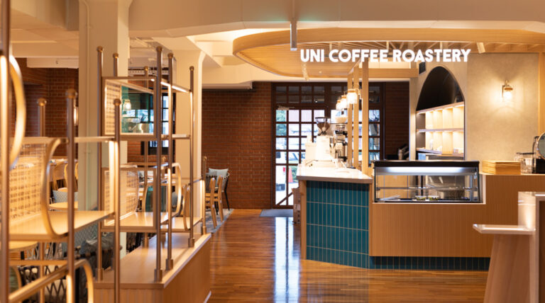 12月6日、横浜赤レンガ倉庫にUNI COFFEE ROASTERYが記念すべき10店舗目をオープン