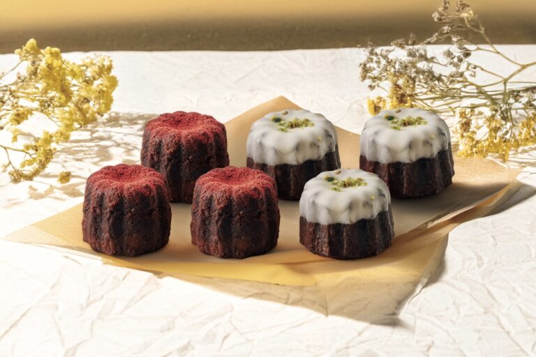 【12月26日〜】お正月を彩る開運スイーツ！「紅白カヌレ」を期間・数量限定で販売